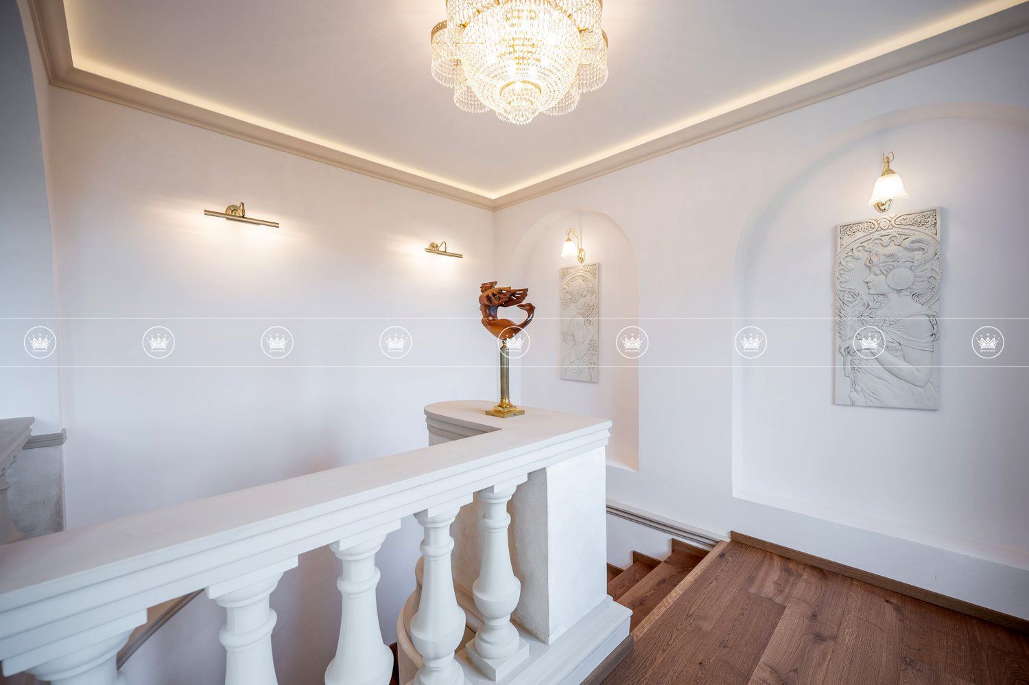 MẪU ĐÈN ỐP TRẦN PHA LÊ ĐẸP SANG TRỌNG 2