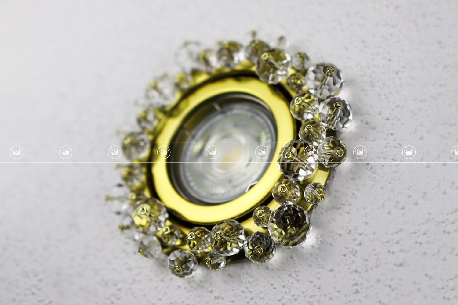 TOP 99+ MẪU ĐÈN SPOTLIGHT PHA LÊ TRANG TRÍ ĐẸP 2