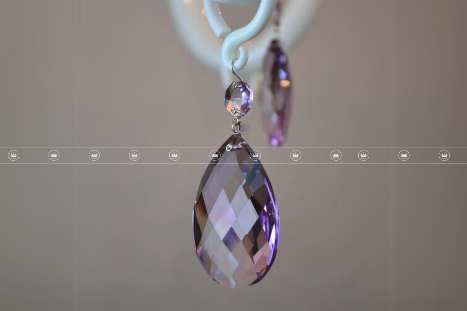 Kinh nghiệm thay mới linh kiện đèn chùm hữu ích