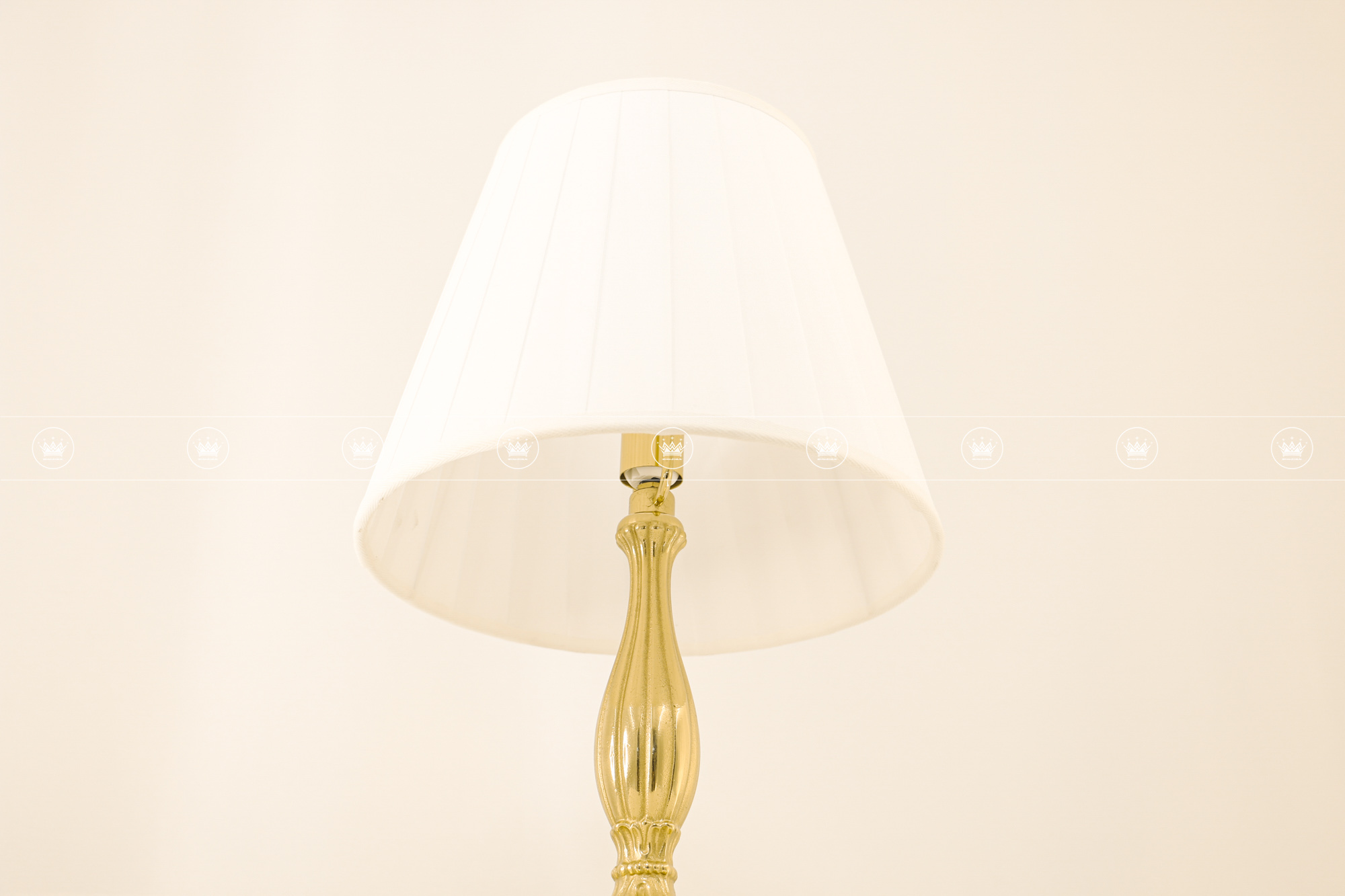 ĐÈN BÀN ĐỒNG TRACY TL 3